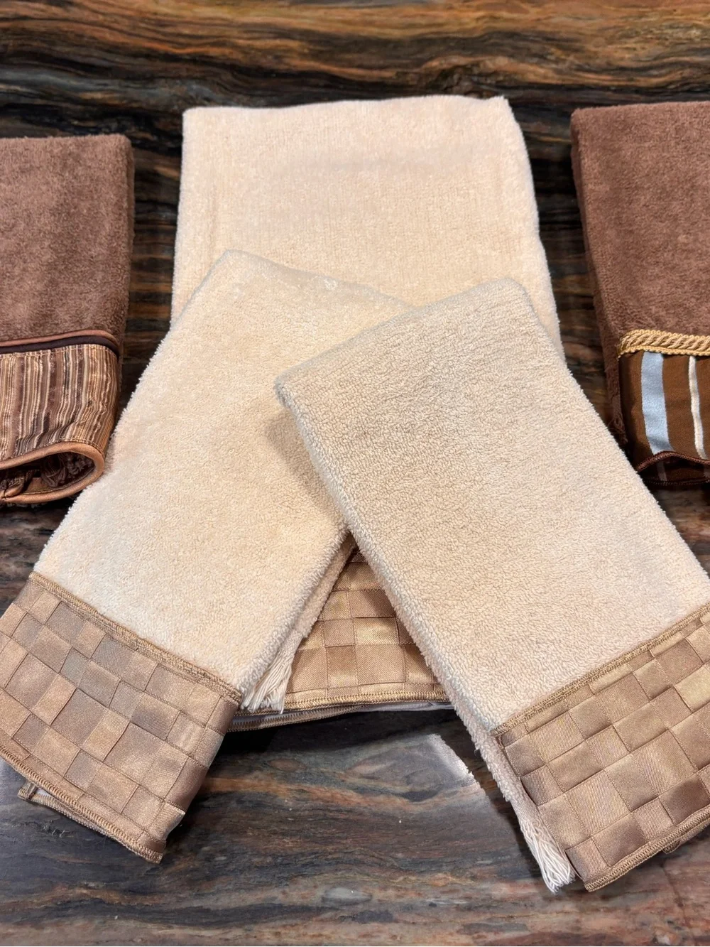 Neutral Beige Bathroom Towel Set with Woven Trim